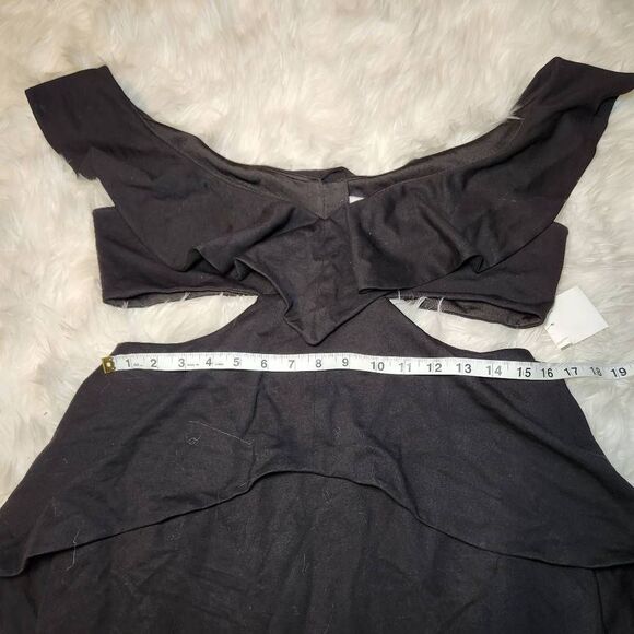 Fame And Partners Firefly Cutout Off Shoulder Dress - Picture 5 of 11